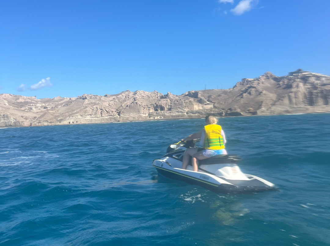 Santorini Water Sports-Agios Georgios必去景点