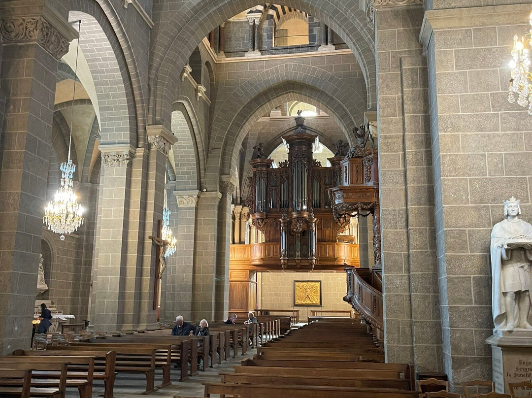 Cathédrale Notre-Dame-勒皮必去景点