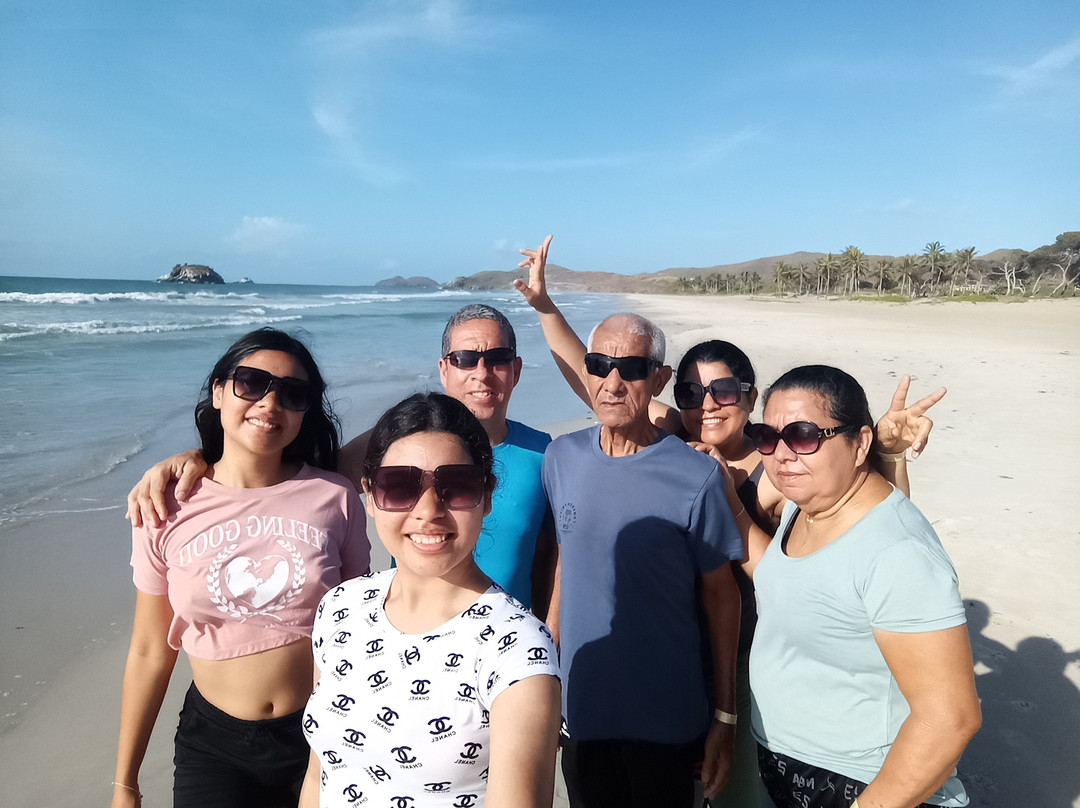 Agua Dorada Beach Hotel主图