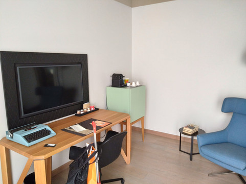 萨沃纳18号套房主图