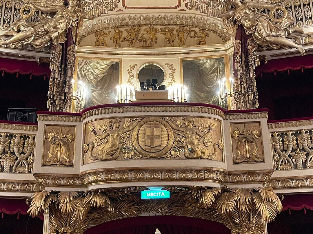 圣卡罗大剧院-那不勒斯必去景点