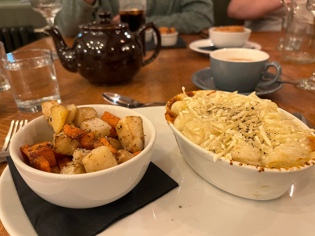 The White Horse Hotel主图