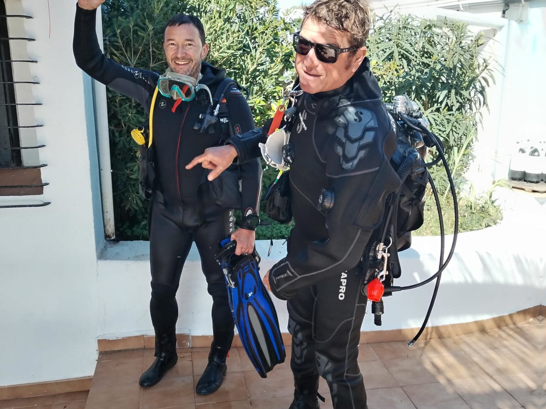 Cala Pada Diving Center Ibiza-圣欧拉利娅尔德里奥必去景点