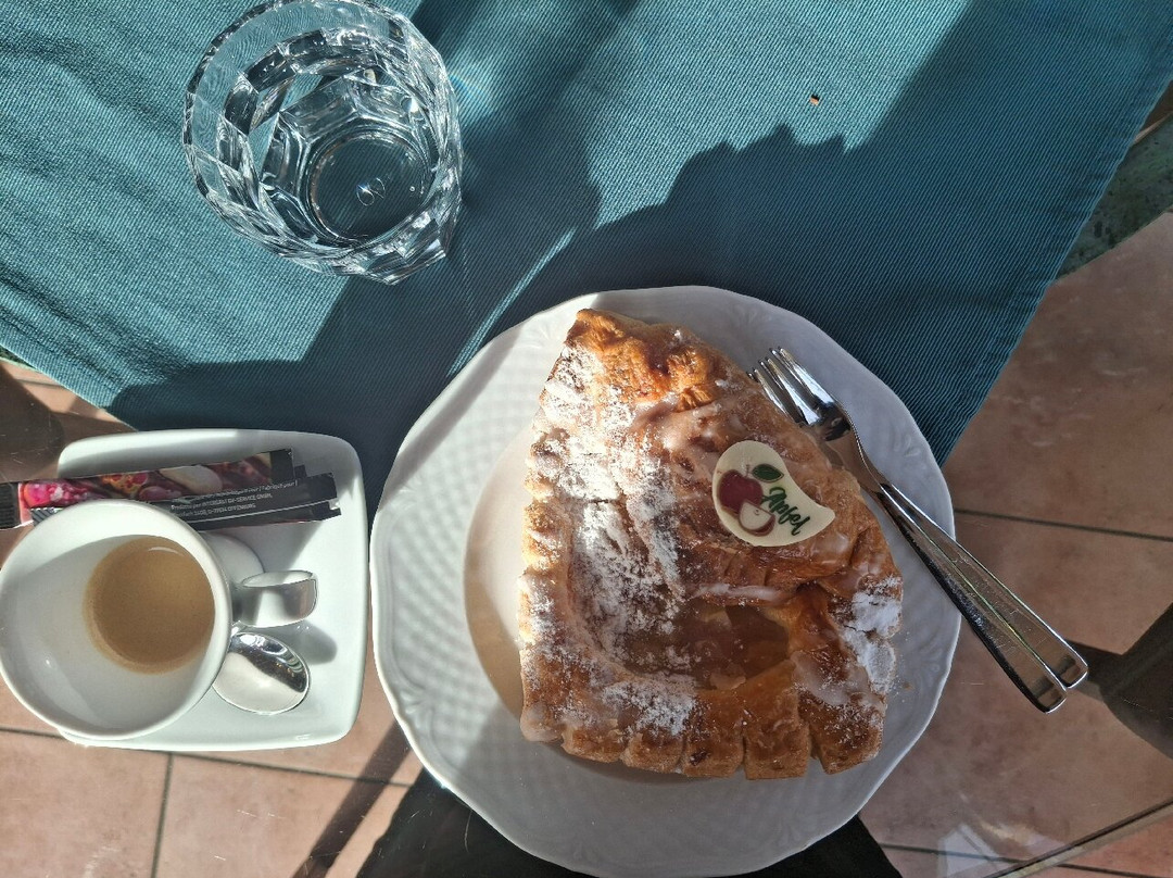 Weinfurtner Glasdorf-Arnbruck必去景点