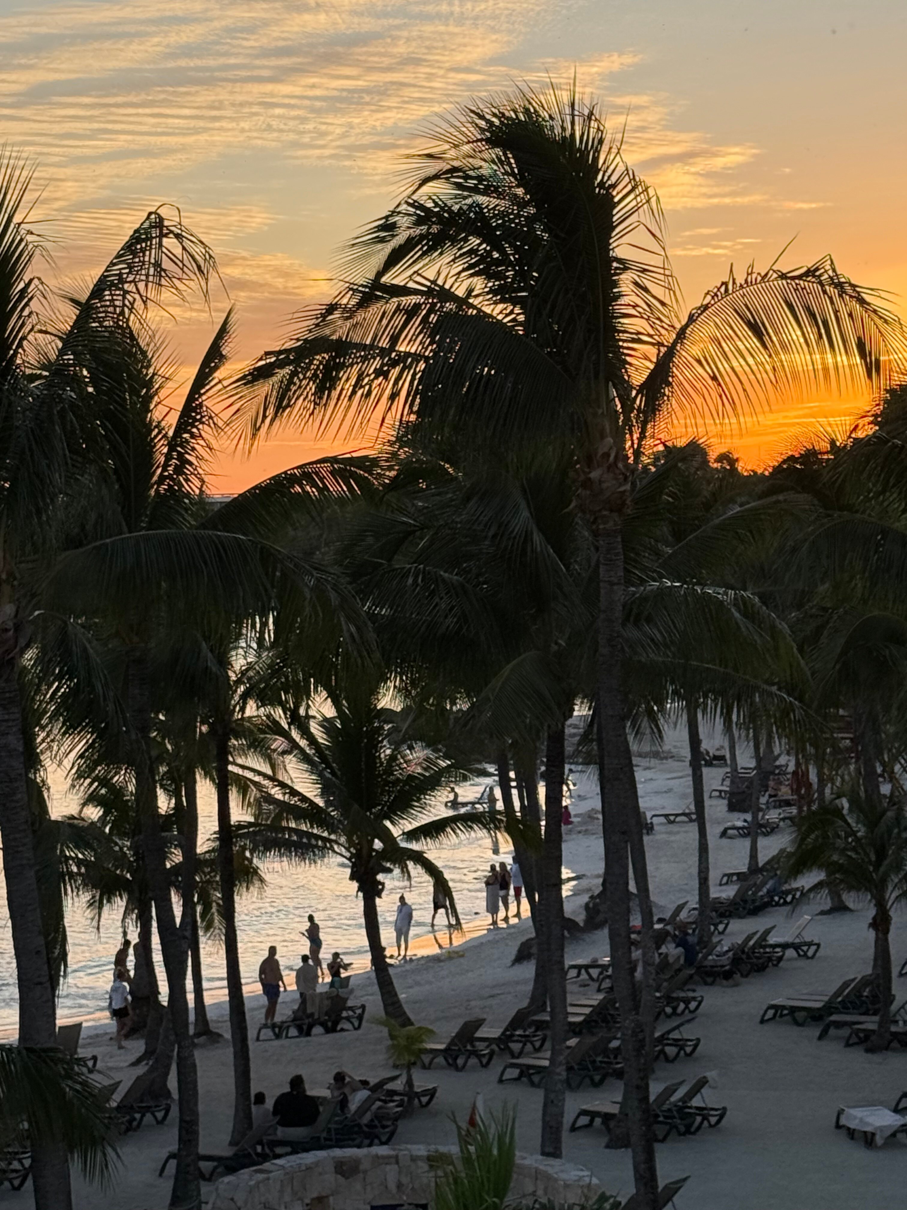 Barcelo Maya Palace-泳池