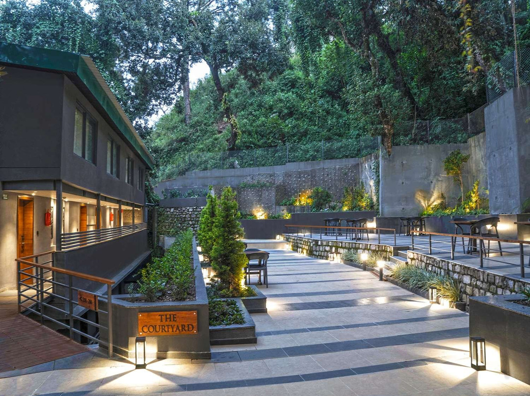 Bhimtal酒店住宿-Rosefinch Sarovar Portico