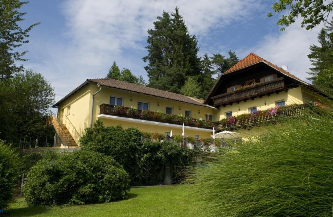 St. Urban酒店住宿-Pension Lanzer