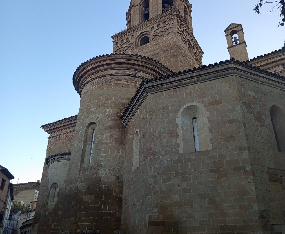 Catedral Santa Maria del Romeral-Monzon必去景点