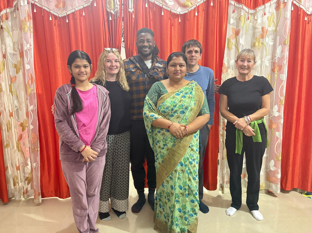 Vandna Manmohan family ORCHHA Cooking Class-欧恰必去景点