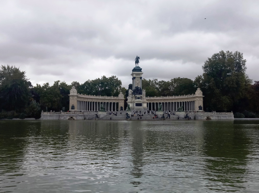 阿方索十二世国王纪念碑-马德里必去景点