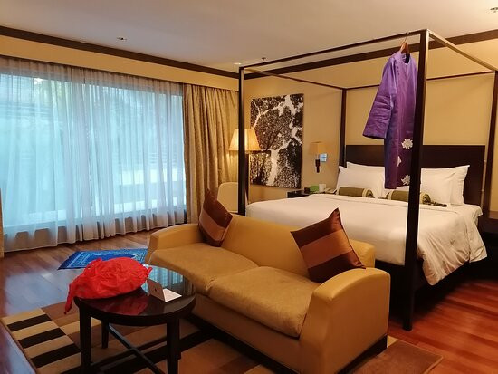 迈可赛套房酒店主图