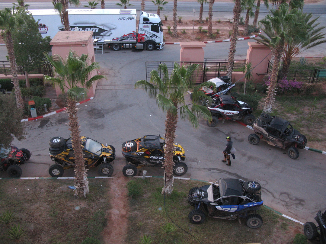 Oasis Palm Hotel主图