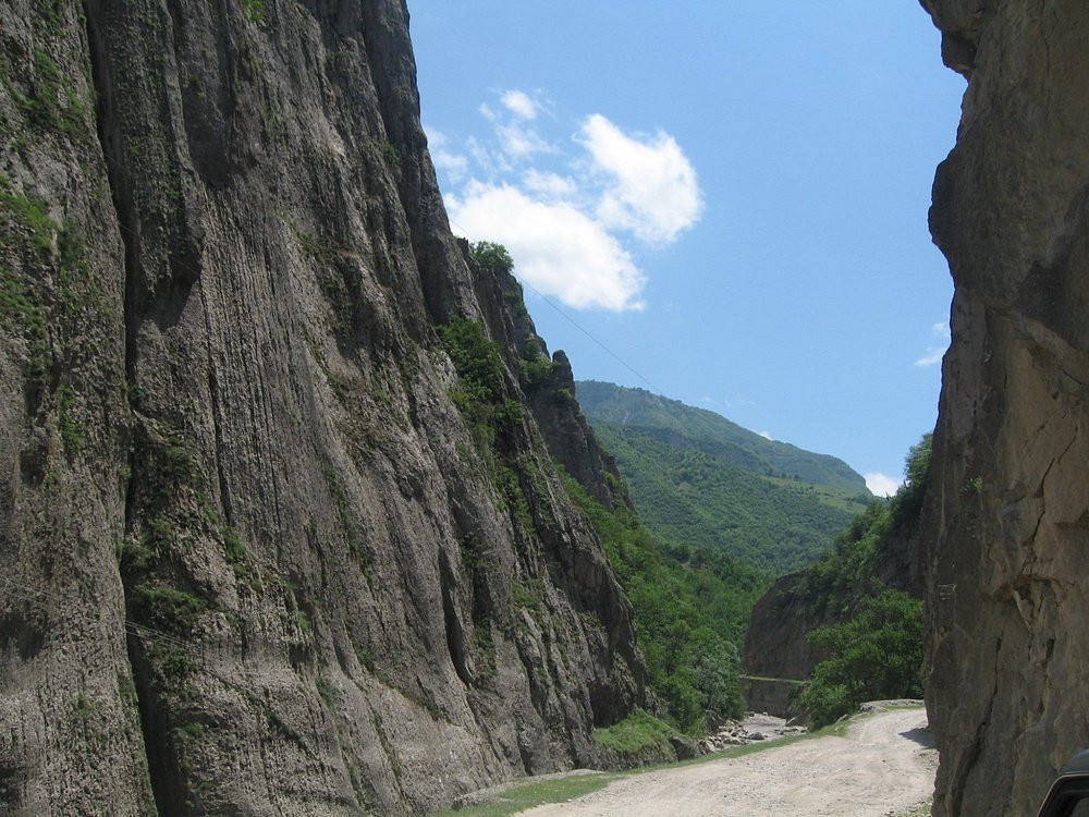 Tengya Alty Gorge-Quba必去景点