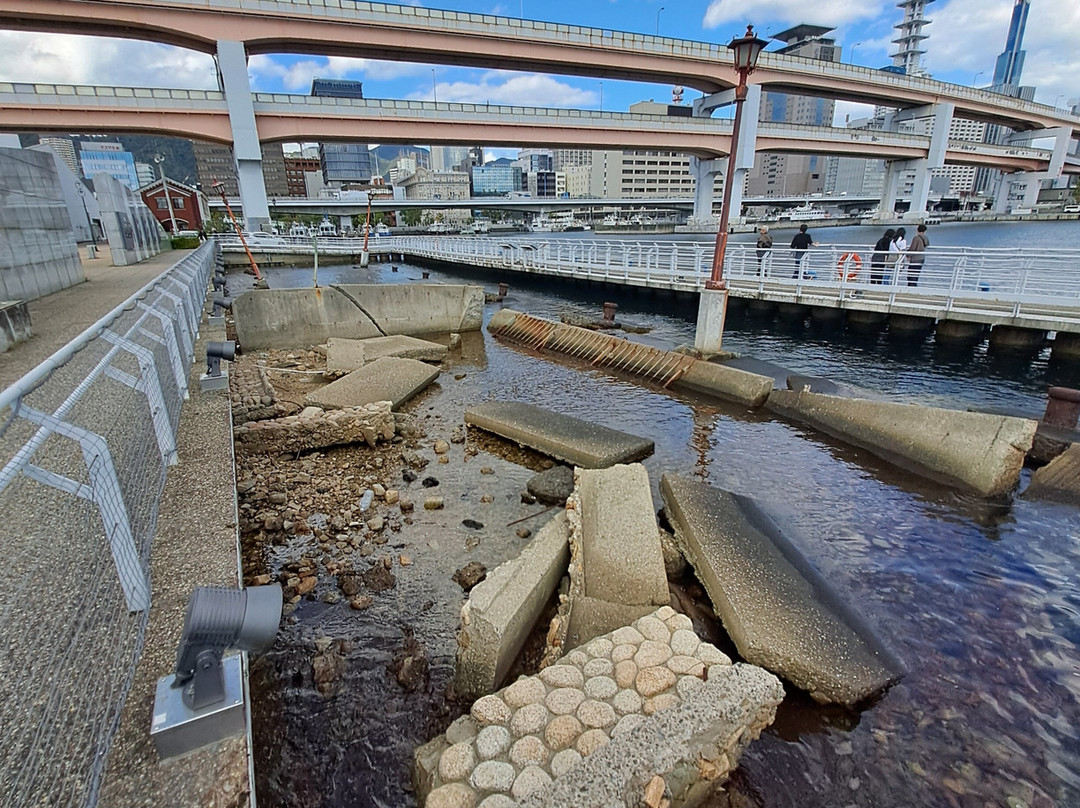 神户港震灾纪念公园-神户市必去景点