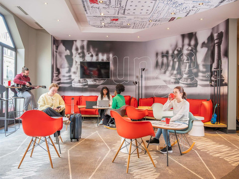 宜必思南特中心布列塔尼大厦酒店