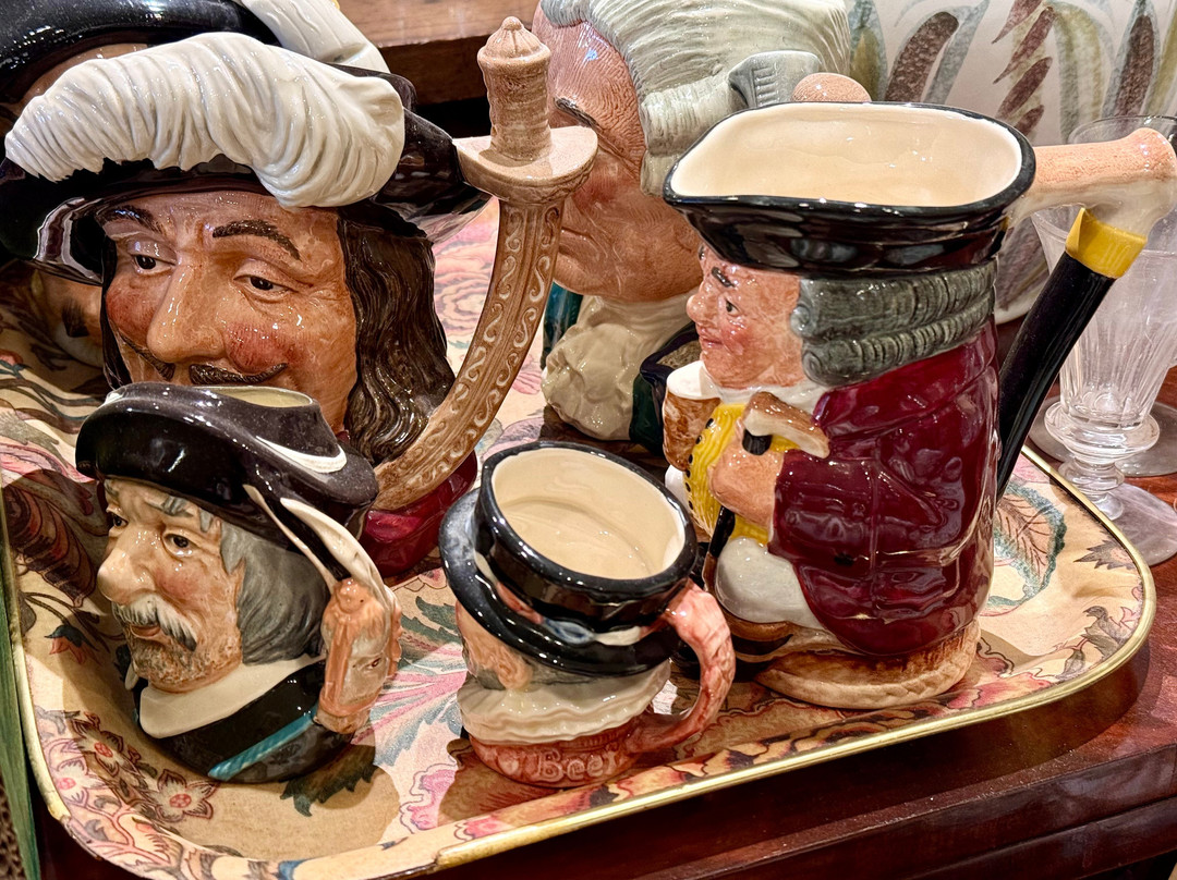 Jubilee Hall Antiques Centre-莱奇莱德必去景点