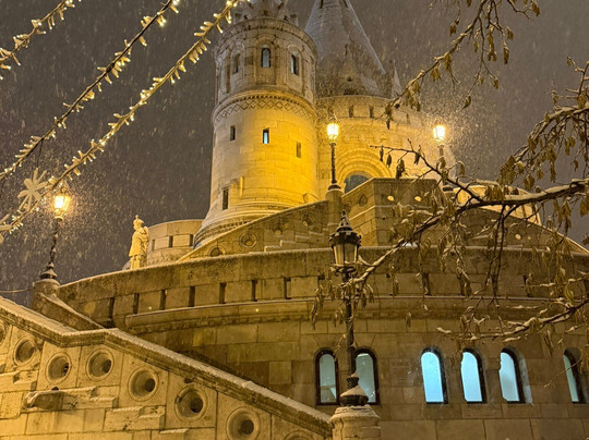 布达佩斯巴尔塔扎尔旅馆主图