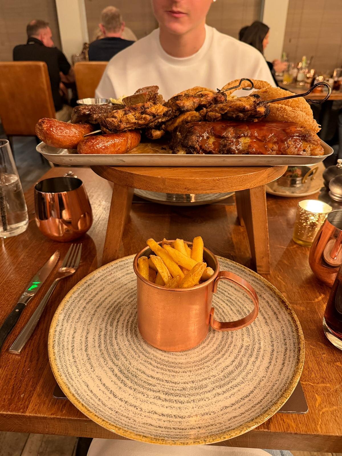 纽波特希尔顿酒店-官方