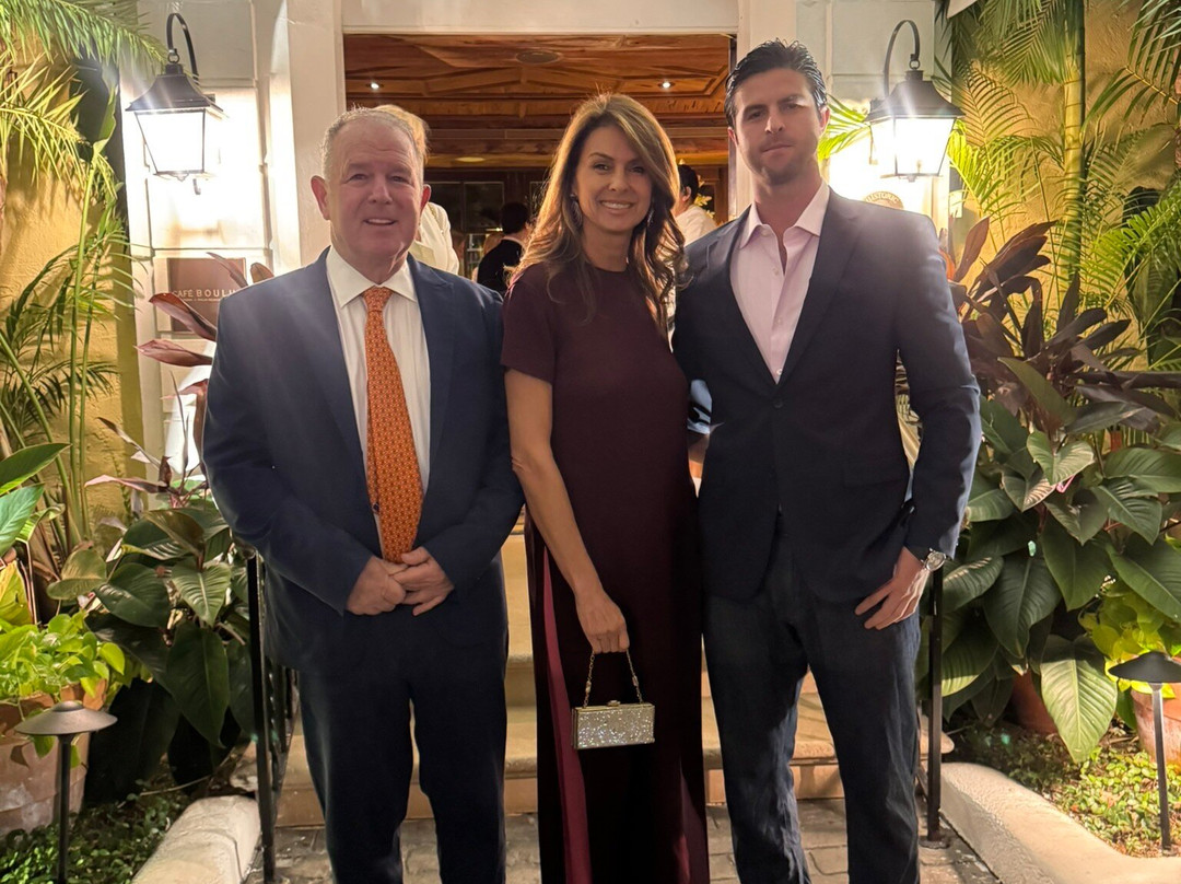 The Brazilian Court Hotel & Beach Club主图