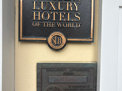 The Pillars Hotel & Club主图