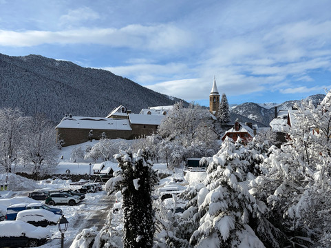 Hostal Escuils主图