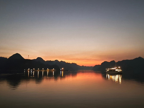 Calypso Cruises-海防必去景点