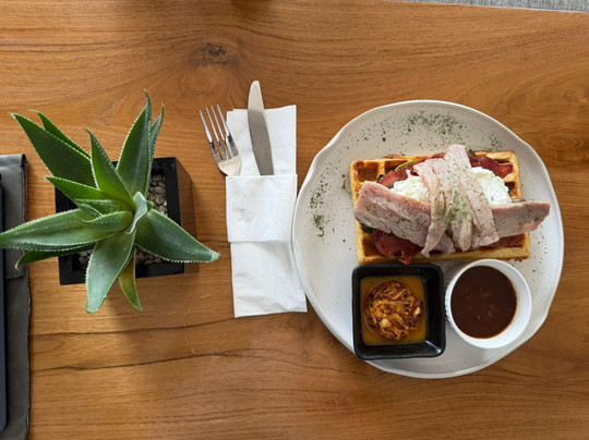 Tamorra Coffee and Eatery