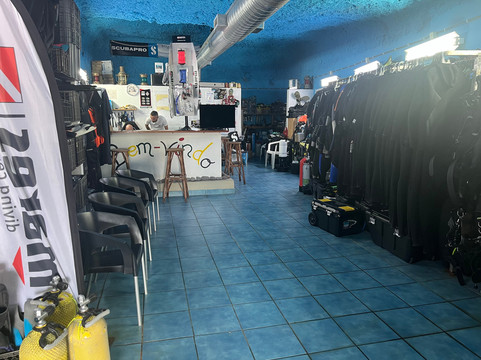 Mero Diving Center-Canico必去景点