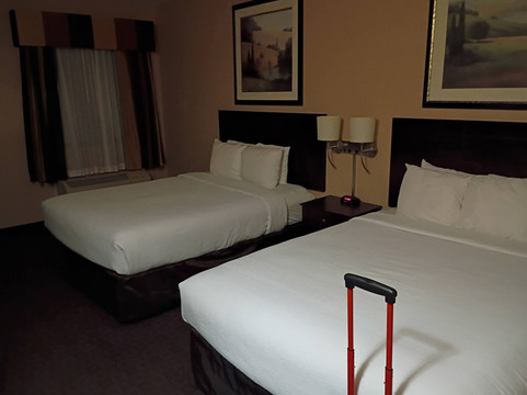 凯艺套房酒店主图