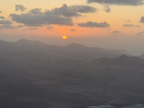 Mirador de El Risco de Famara-Haria必去景点