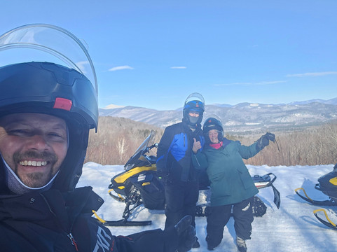 Northern Extremes Snowmobiling - Tours-布雷顿森林必去景点