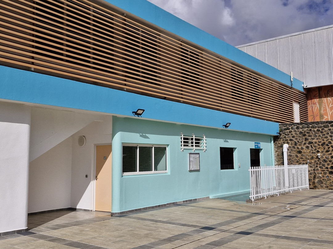 Espace Thermo-ludique René Toribio-Lamentin必去景点