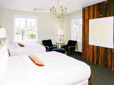 The Collegiate Hotel主图