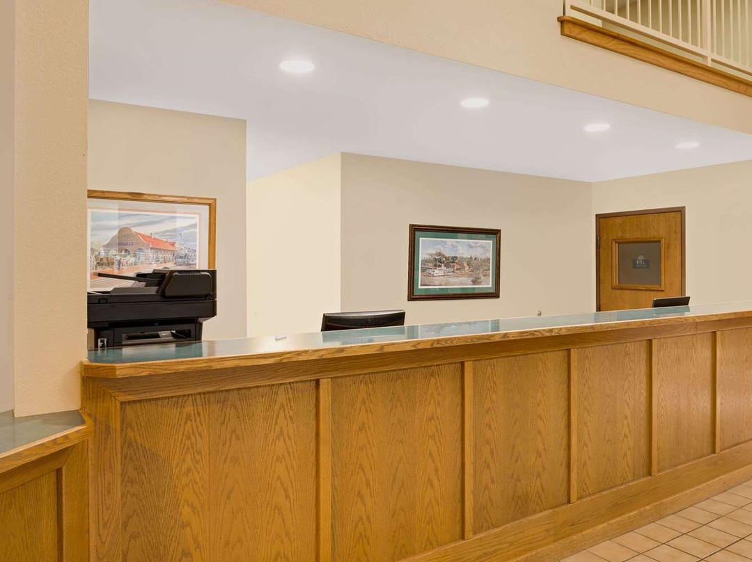 布恩维尔戴斯酒店