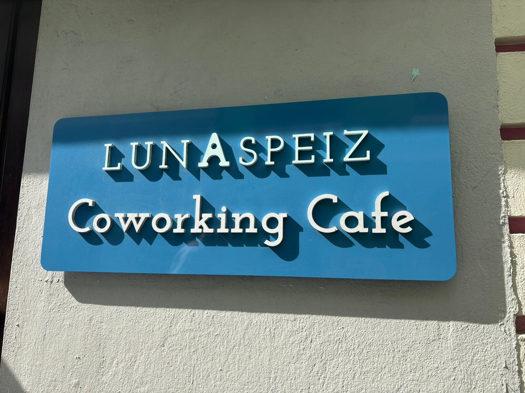 Luna Cafe