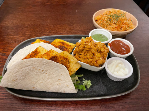 霍普顿阿姆斯酒店主图