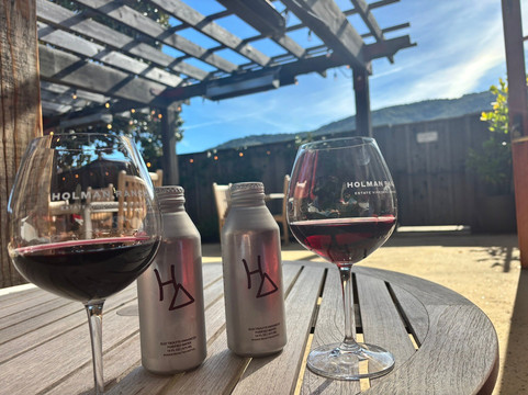 Holman Ranch Tasting Room-卡梅尔瓦利必去景点