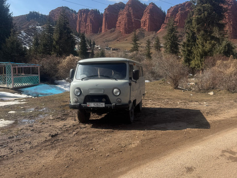UAZ Buhanka Rental-比斯凯克必去景点