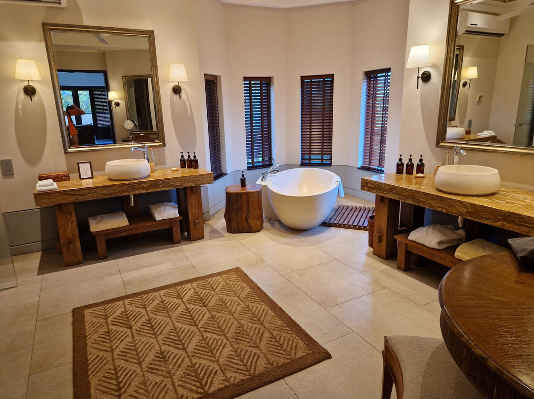 韦利格默角 - 罗莱夏朵主图