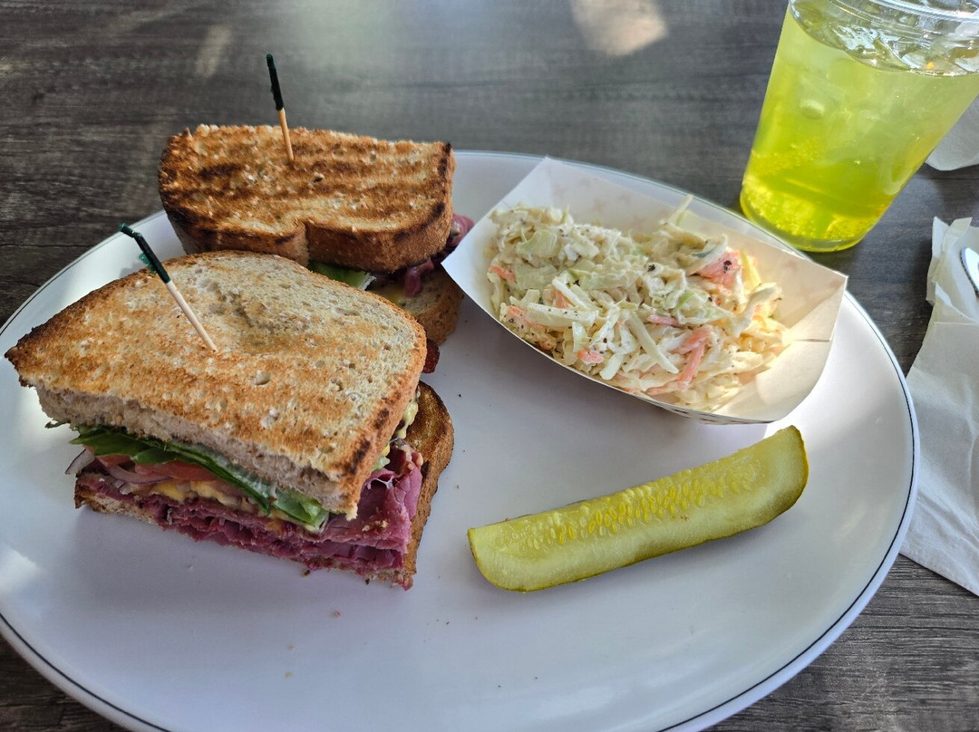 Lawson's On The Creek主图