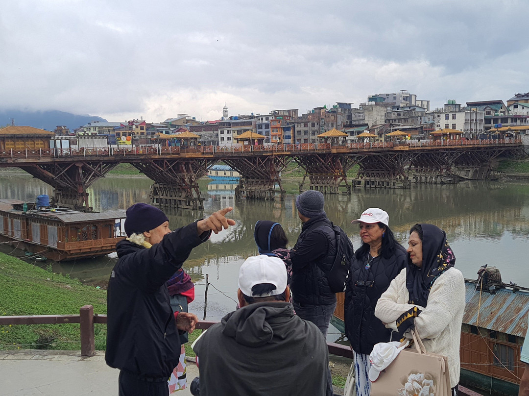 River Songs Tours and Travels-斯利那加必去景点