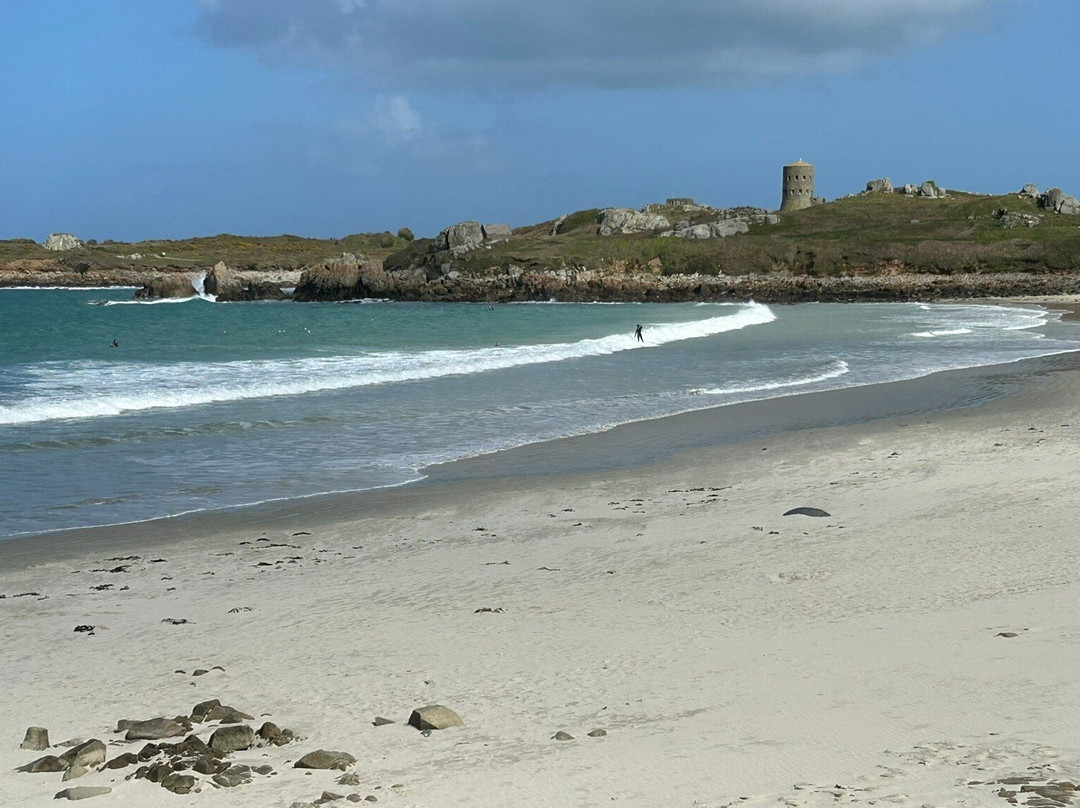 Pembroke Bay-Vale必去景点