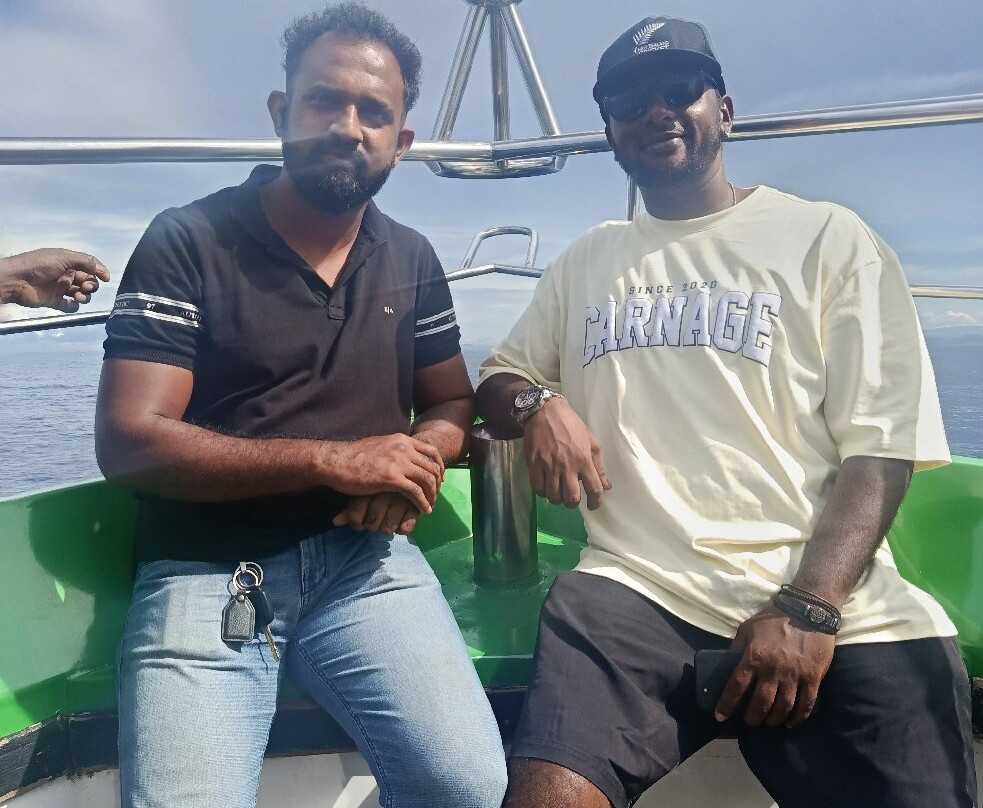 Whale Watching Chaminda-美蕊沙必去景点