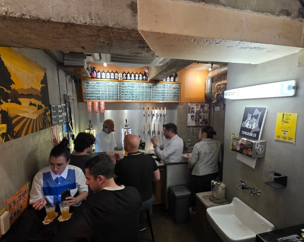 クラフトビール量り売り TAP&GROWLER下北沢店