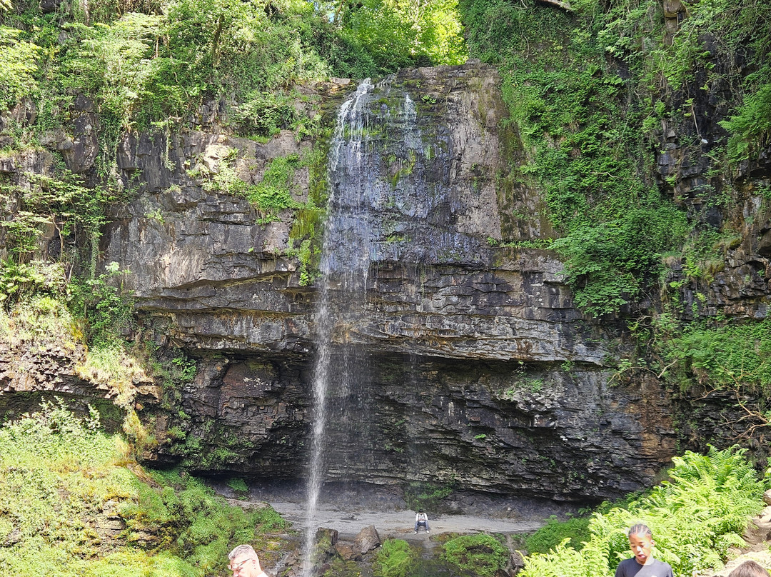 Henrhyd Falls-Coelbren必去景点