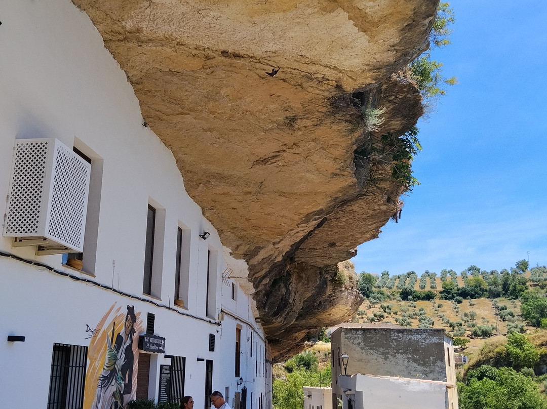 Coches Tuk Tuk-Setenil de las Bodegas必去景点