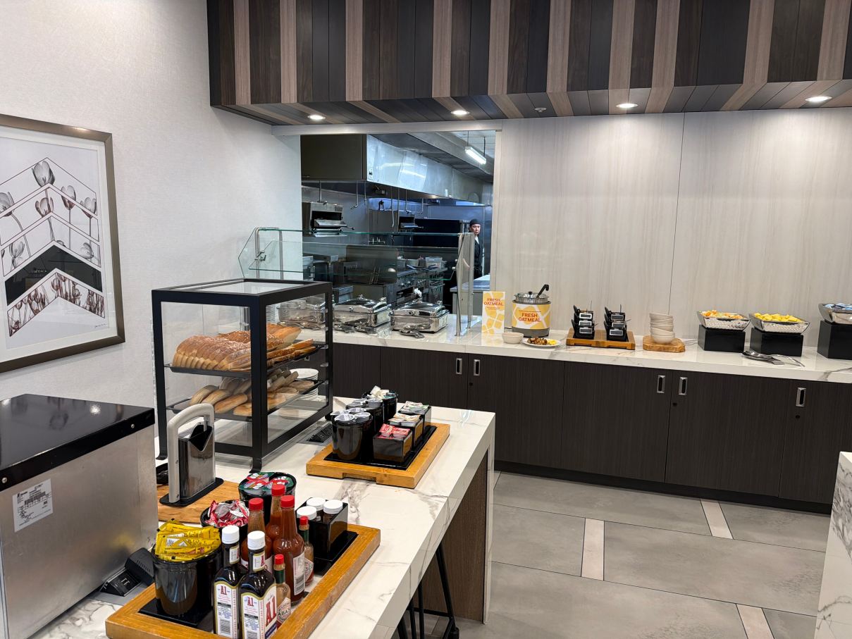 尔湾光谱湖林希尔顿花园酒店-旅行者