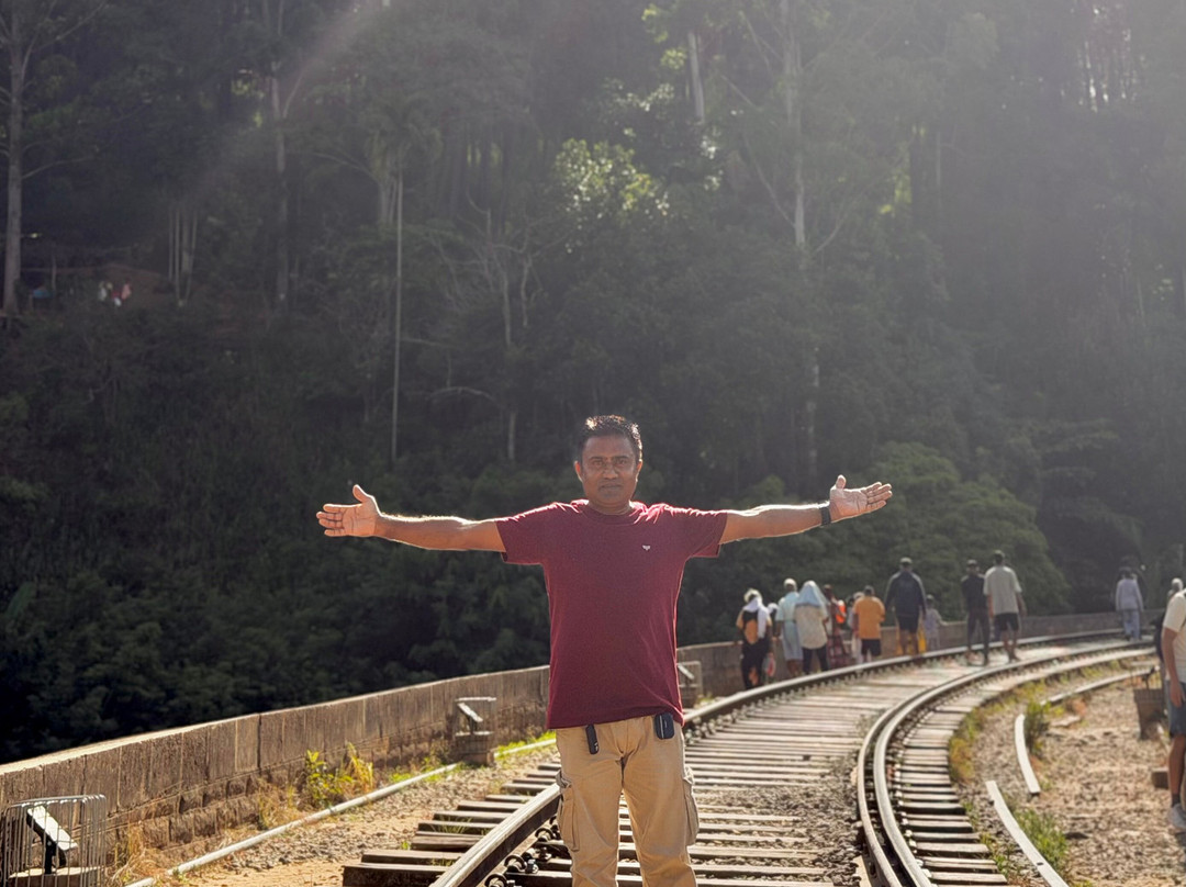 Looking Sri Lanka Tours-佩拉德尼亚必去景点