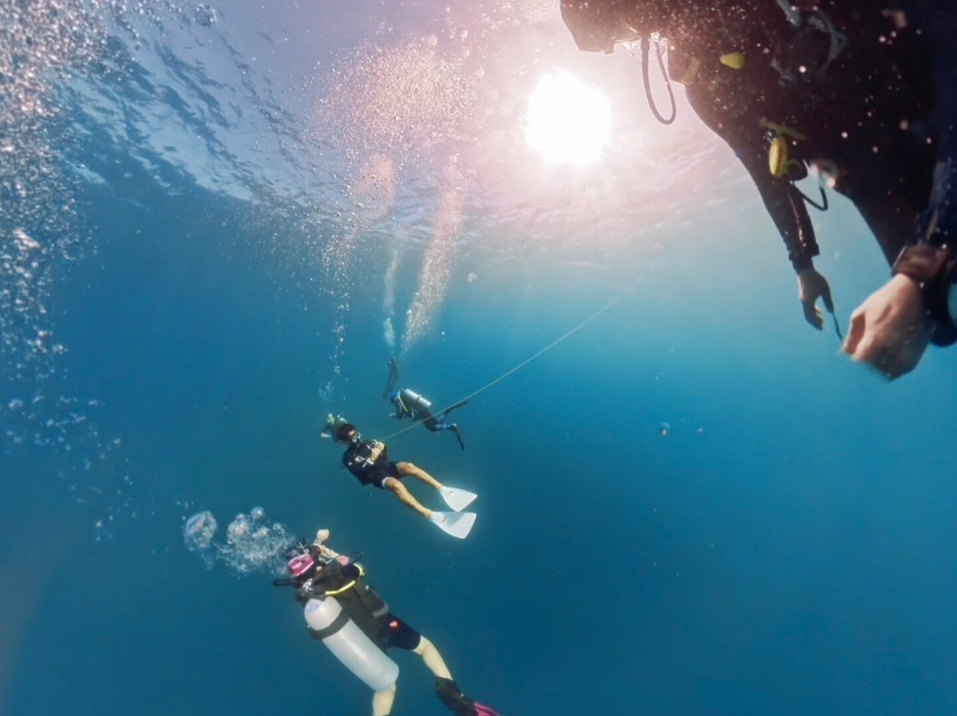 Euro-Divers Club Med Kani-卡尼翡诺岛必去景点
