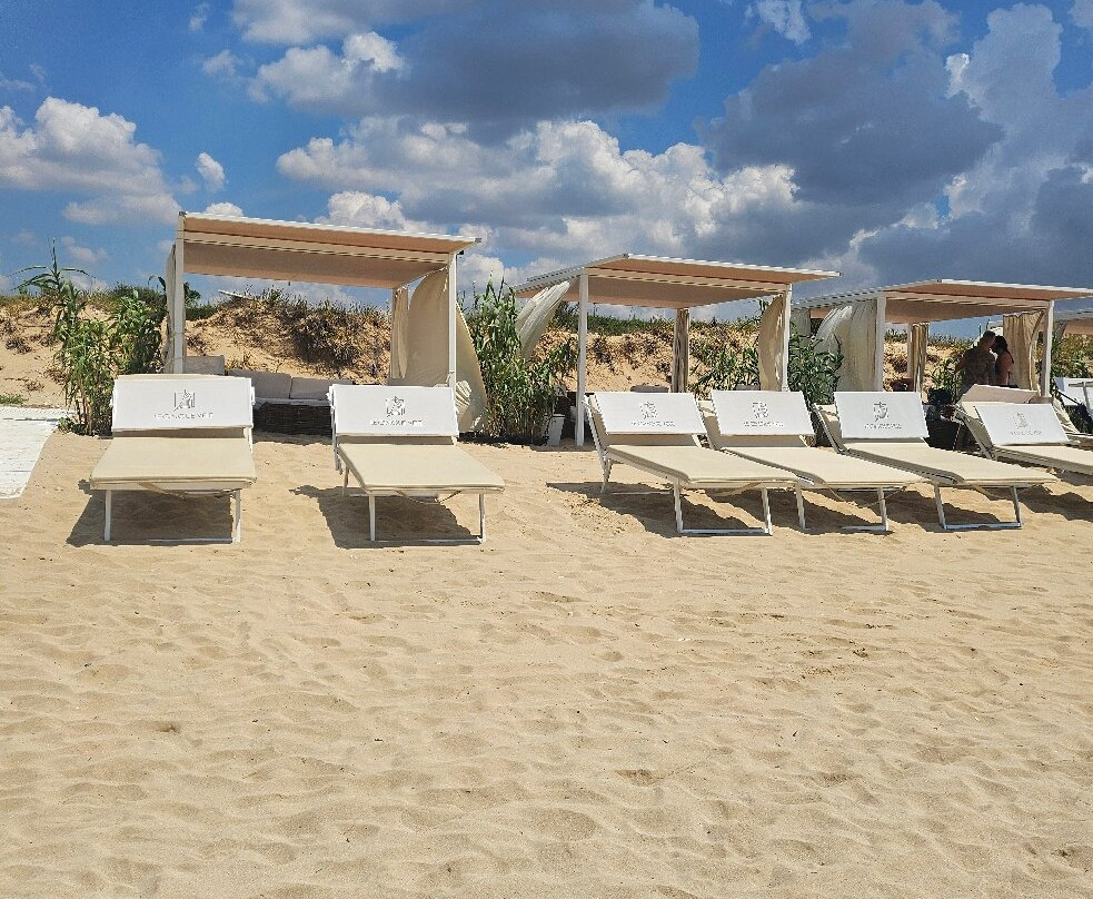 Le Cinque Vele Beach Club-Pescoluse必去景点